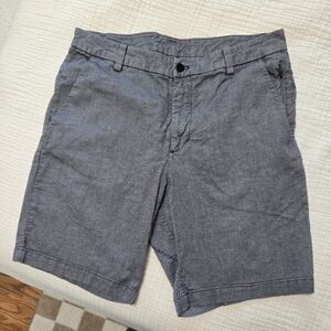 Lululemon Commission Short 7" Inseam Gray Men’s Size 32